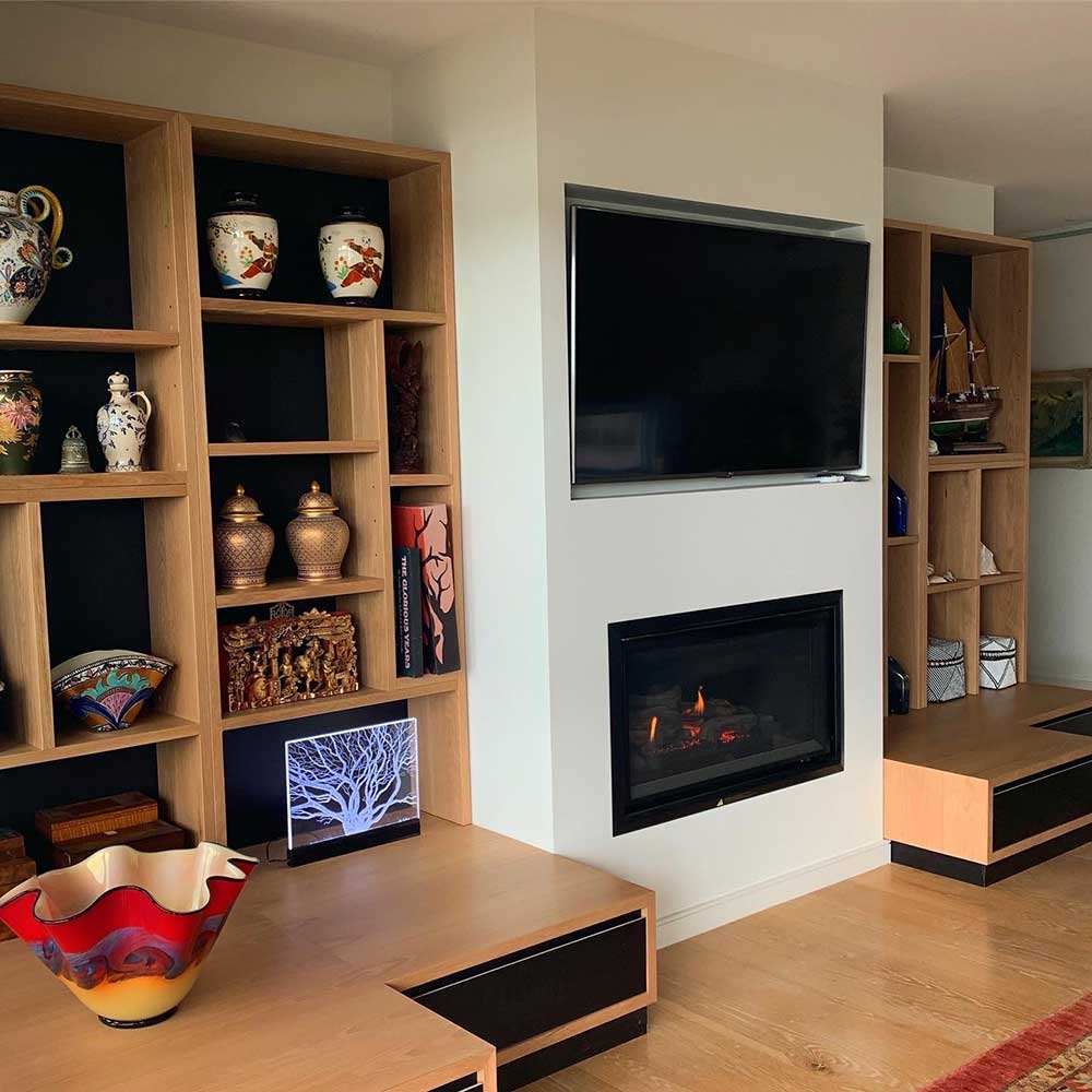 Shelving & storage: American oak bookshelf with built-in drawers