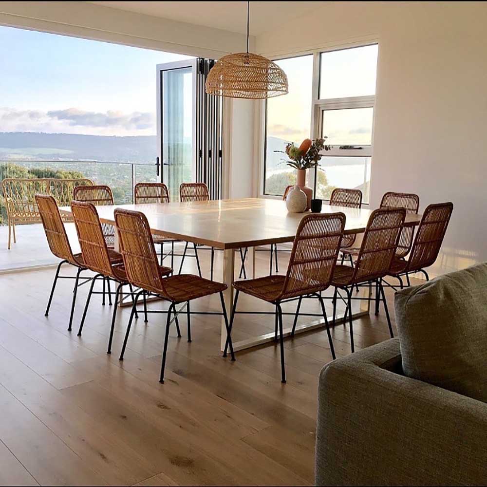 Table: 12-seater chestnut table with white metal legs