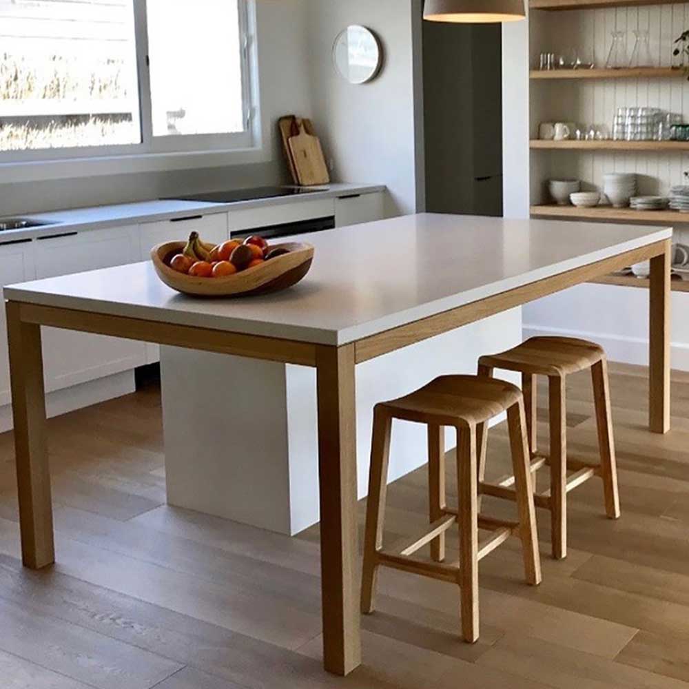 Table: American oak island bench